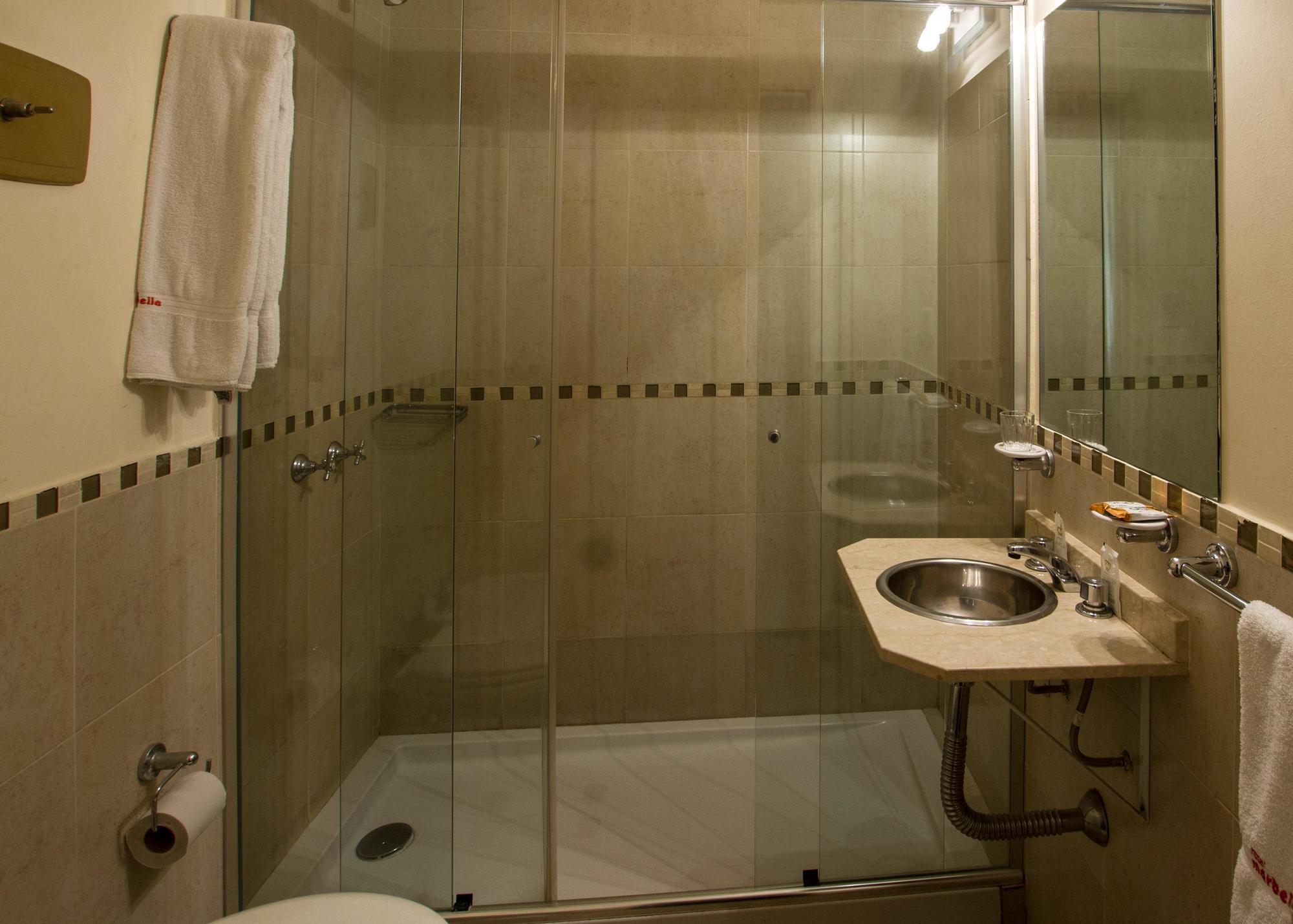 Hotel Marbella ブエノスアイレス エクステリア 写真